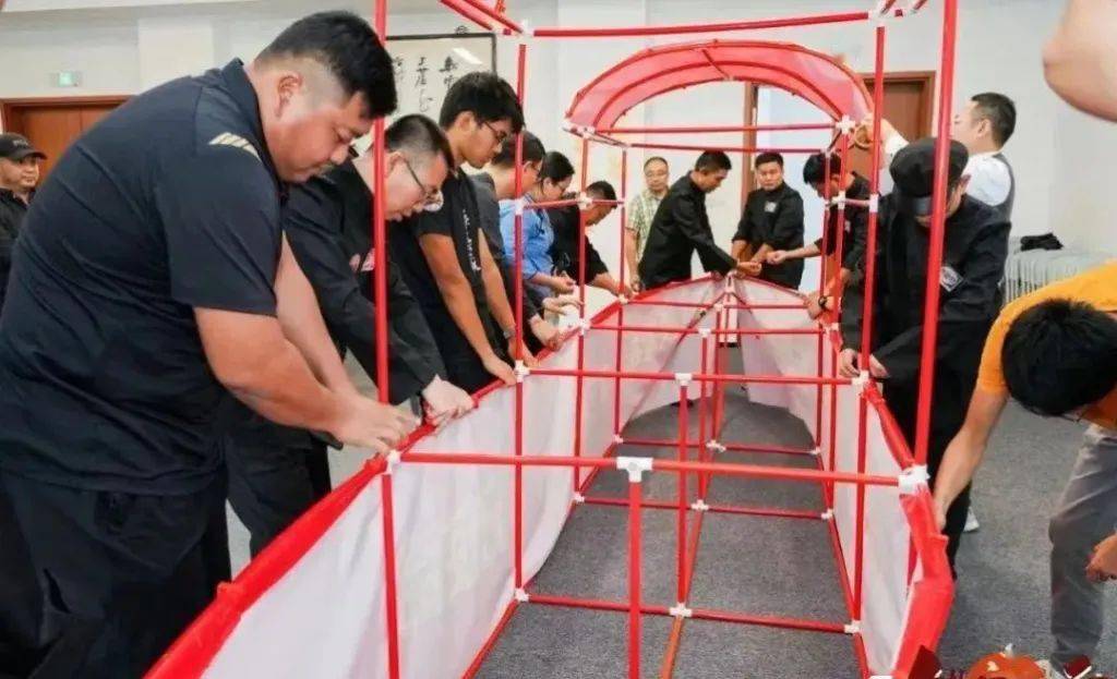 全國首創(chuàng)！《鐵軍風(fēng)云》數(shù)字紅色劇本落地大興，開啟紅色教育新體驗